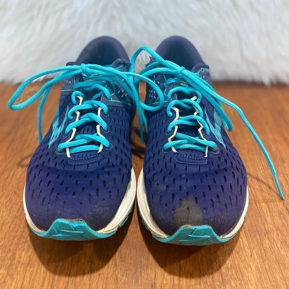 Brooks Ravenna Athletic Shoes Sneakers Womens size 10.5